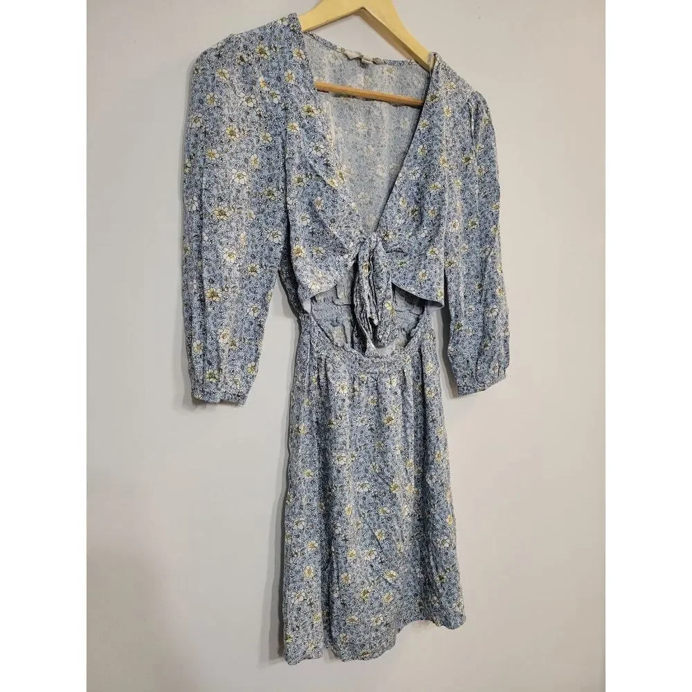 Bebop‎ Floral Cutout Front Floral Dress with 3/4th Sleeve Size Small